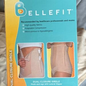 Bellefit dual closure girdle